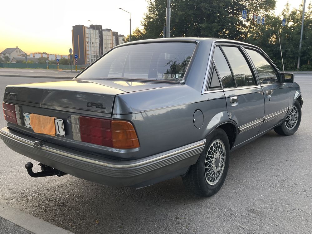 Opel Rekord E 1985