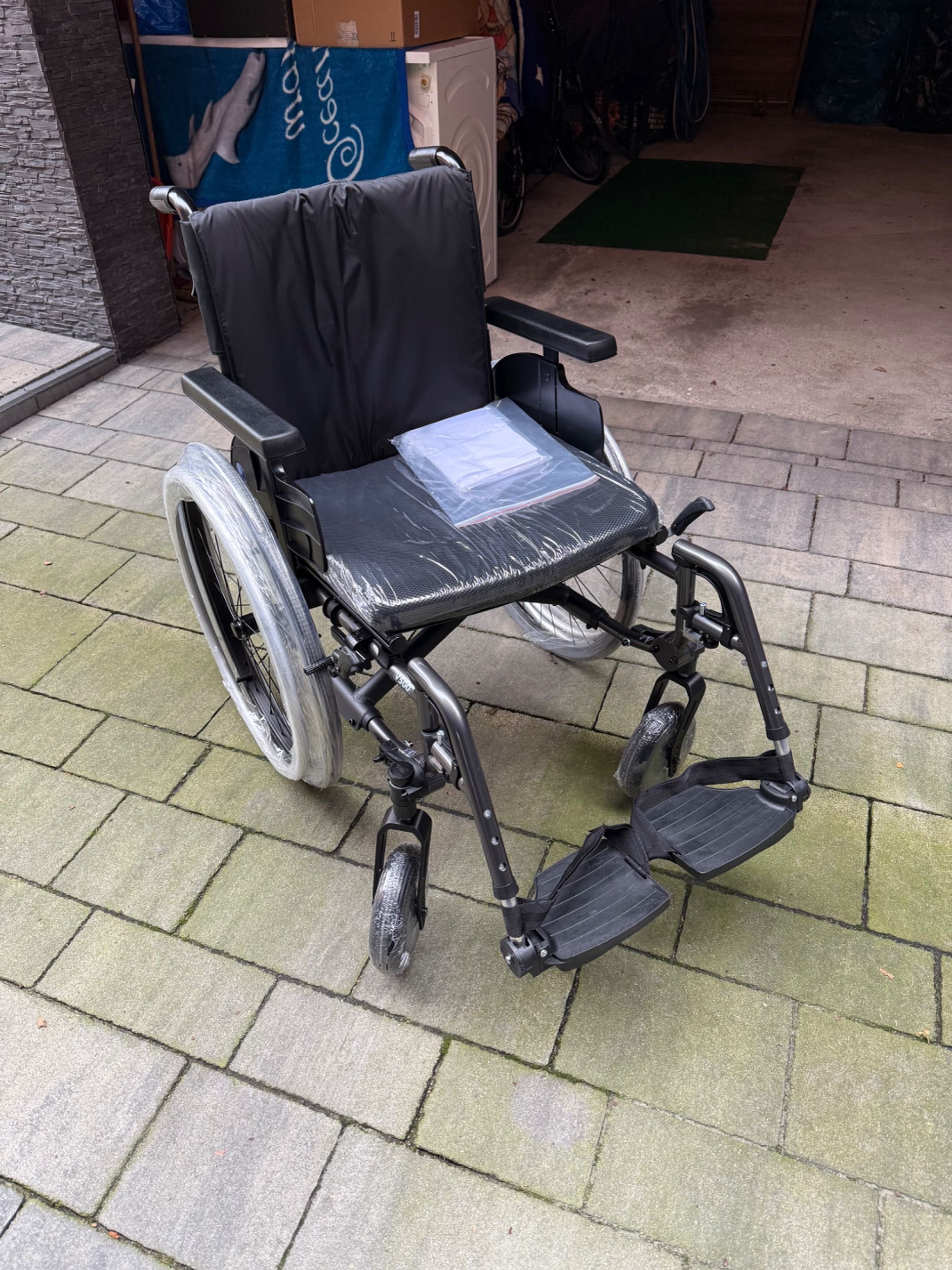 Wózek inwalidzki Vermeiren v500 light
