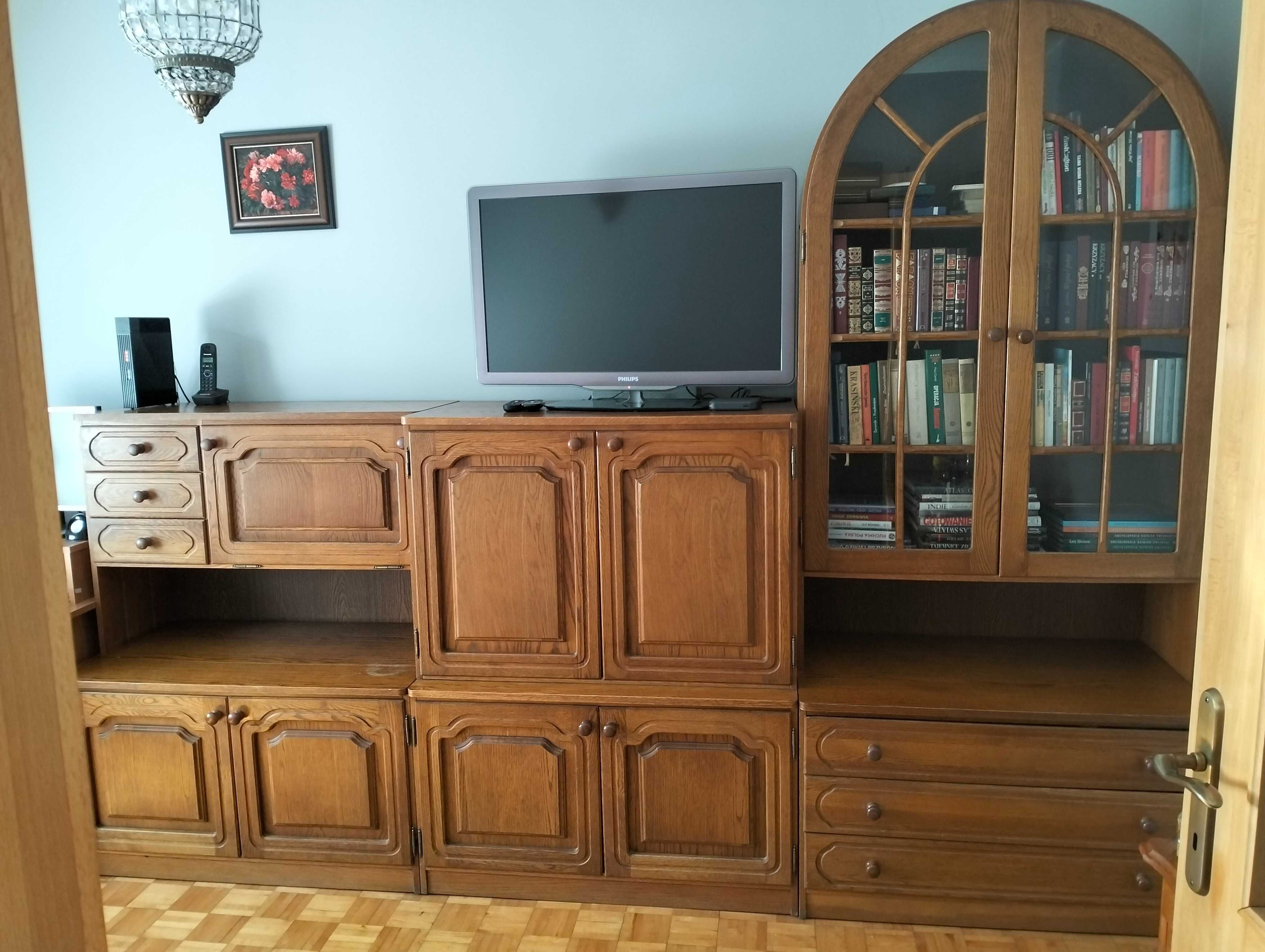 Meblościanka z drewnianymi frontami, styl lata 90
