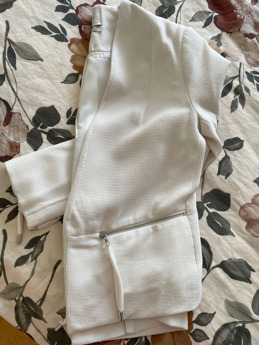 Roupa variada tamanho S