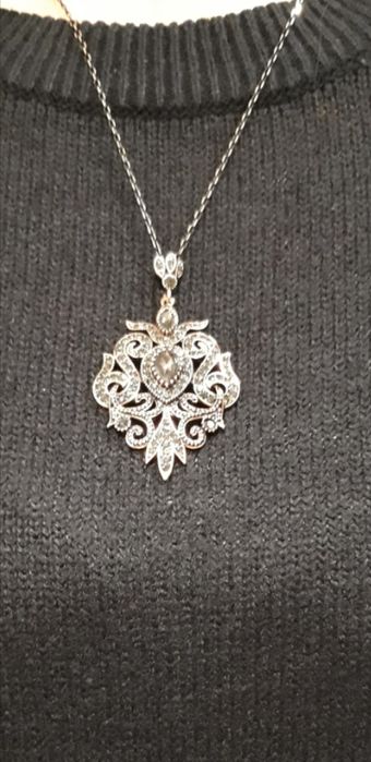 Elegante colar de estilo vintage - como NOVO!