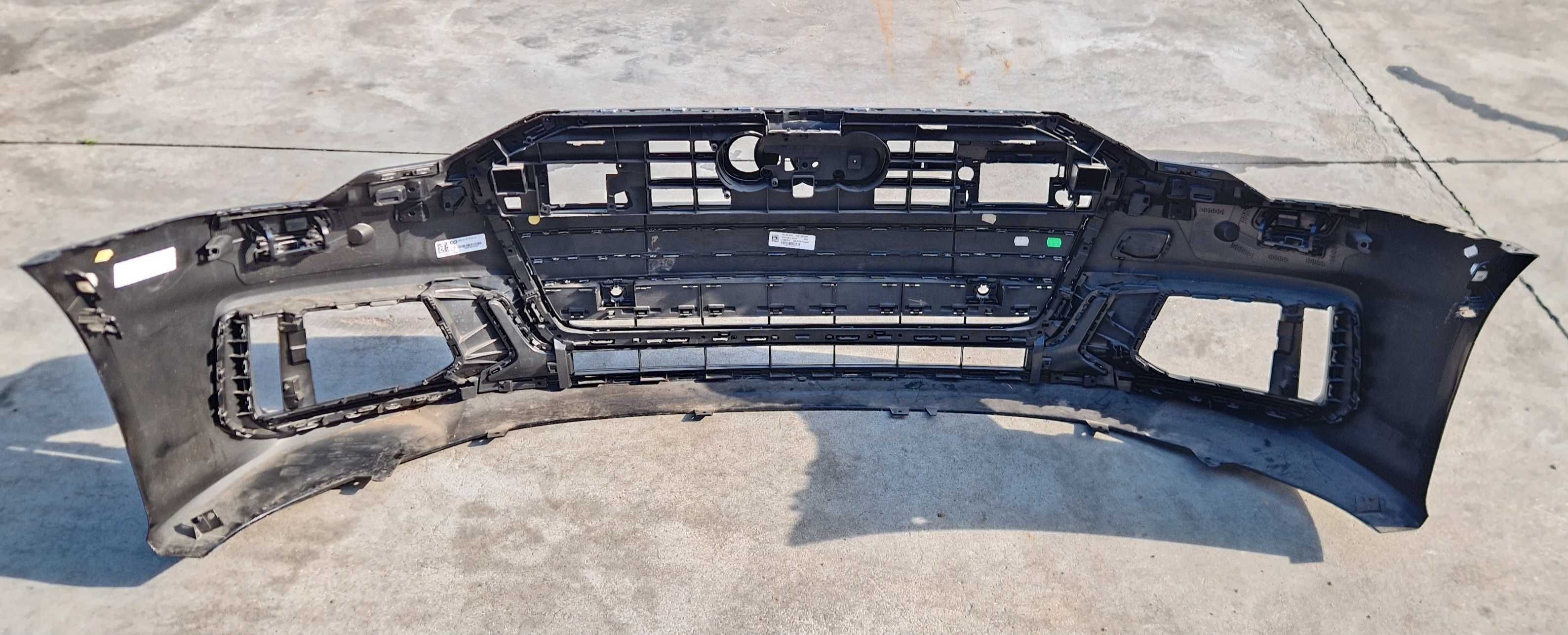 Zderzak przód Audi A6 C8 S-Line grill