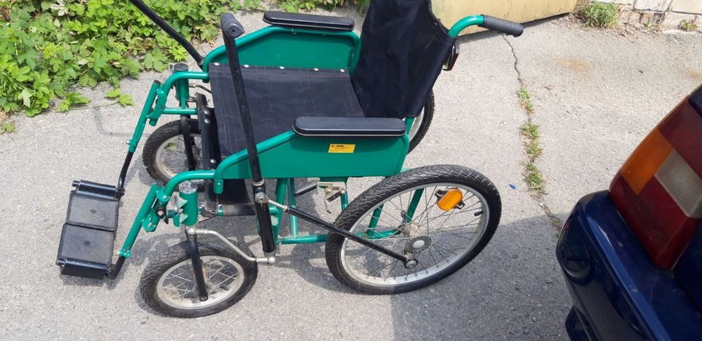 Інвалідний возик. Інвалідні коляска. Инвалидная коляска
