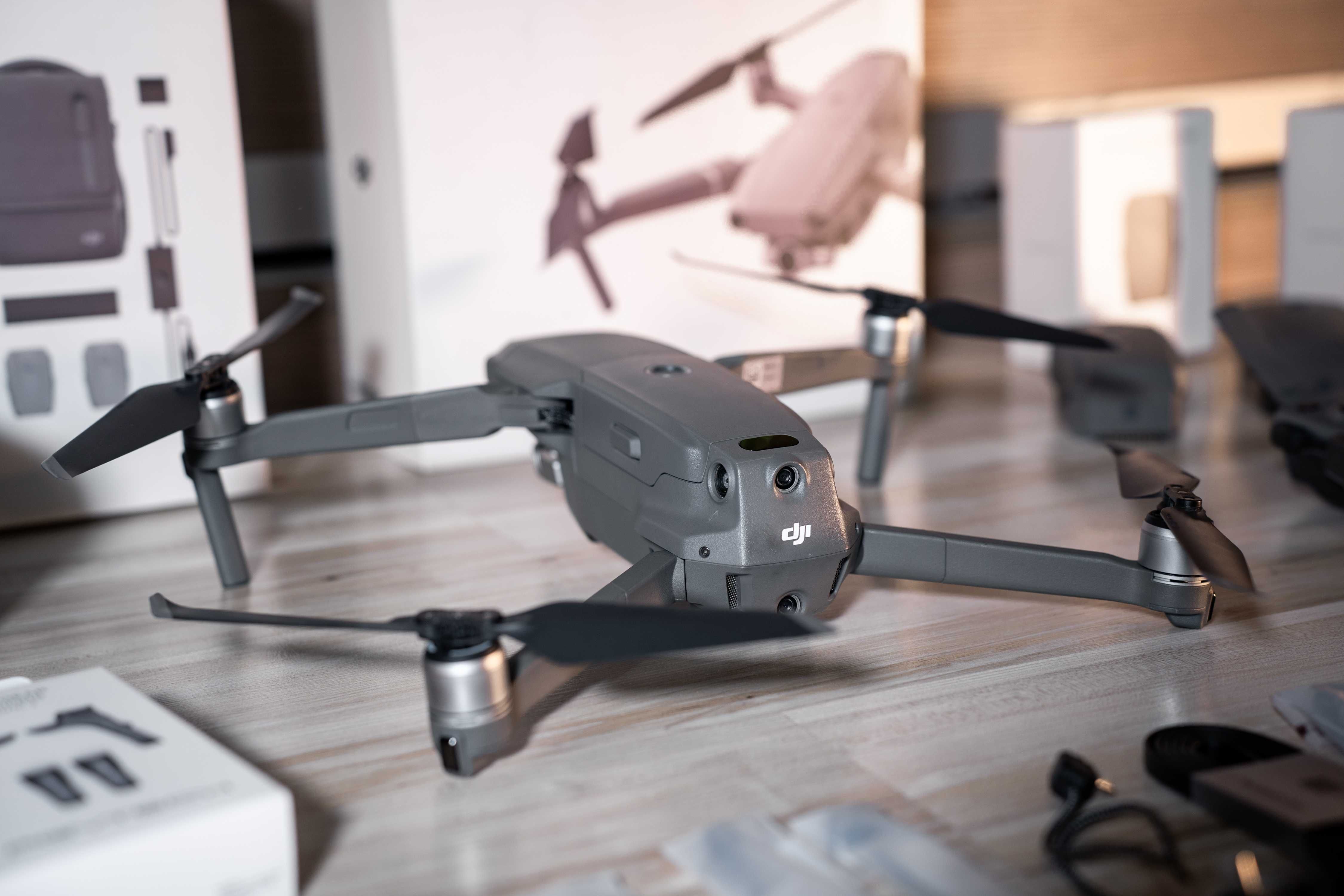 Dron DJI Mavic 2 Zoom Fly More Combo + 2 NOWE BATERIE + gratisy