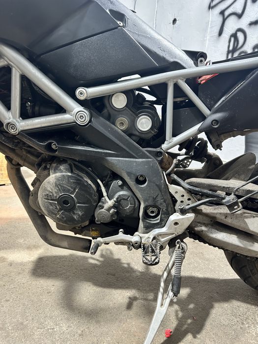 Aprilia dorsoduro 750 2013 на розборці