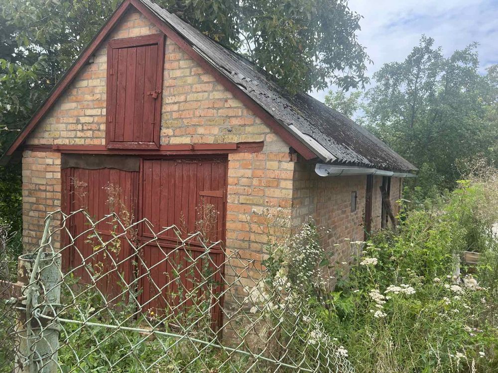 Продам будинок,15 сот приват землі