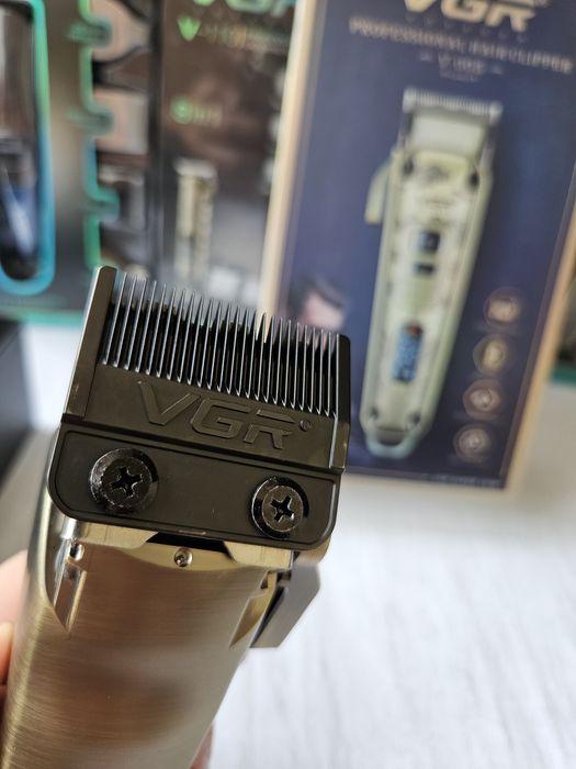 Машинка для стрижки vgr 005 професійна бездротова металева стрижка