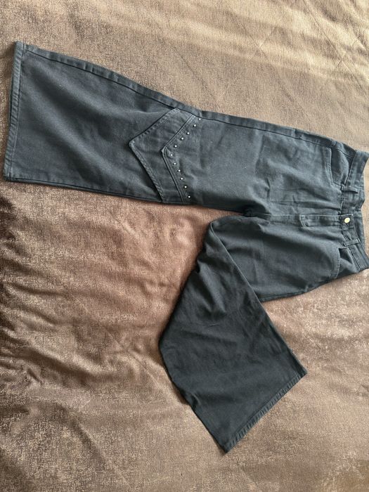 Чорні кльош брюки