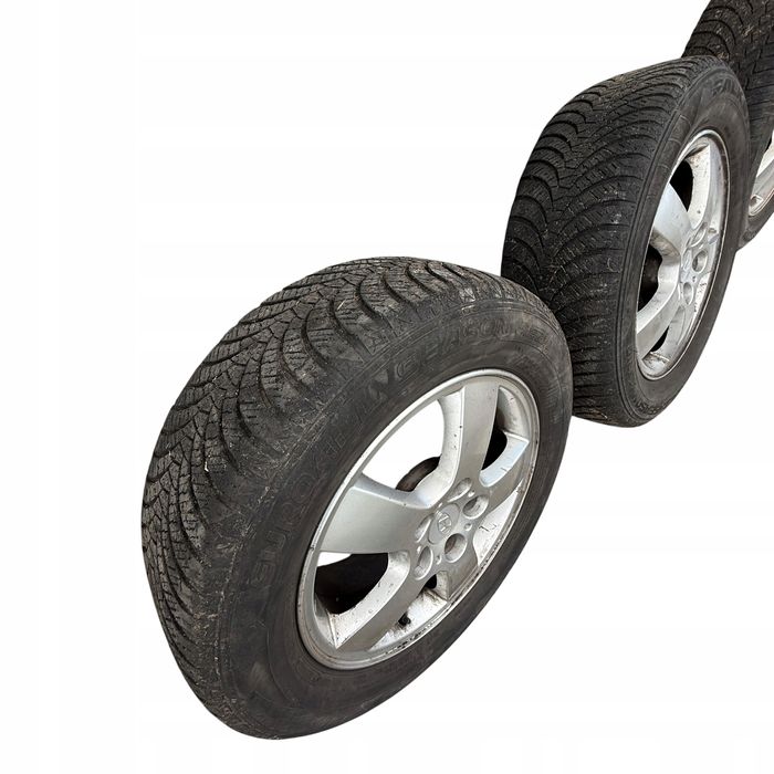 Felgi Koła 4Szt Hyundai Tucson I 07R 5X114,3 215/60R16 Zimowe M+S
