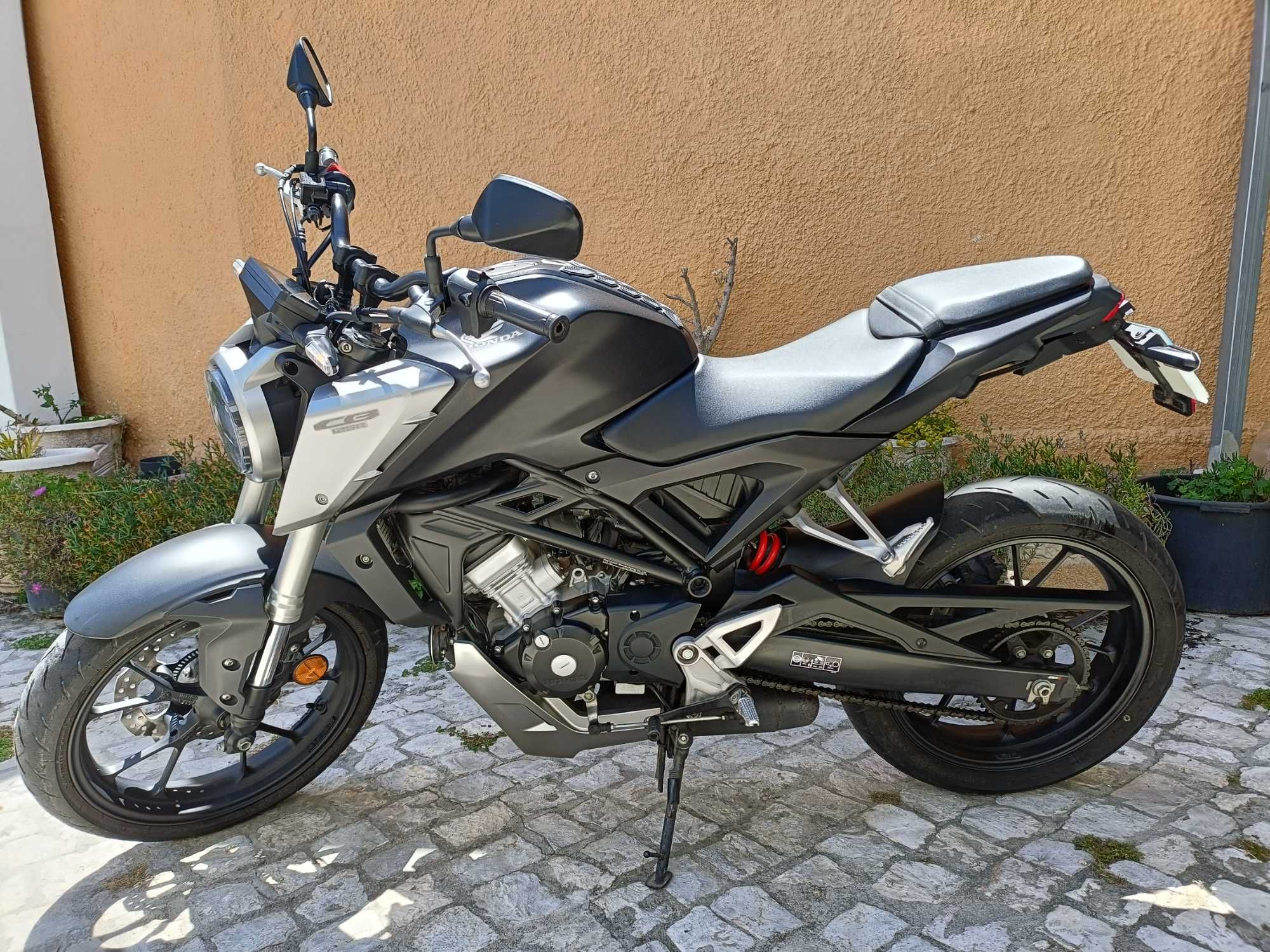 Honda CB125R 2020