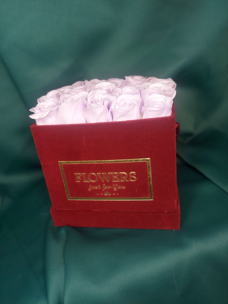 Flowerbox Walentynki kwiaty mydlane mydełka wieczne hit prezent