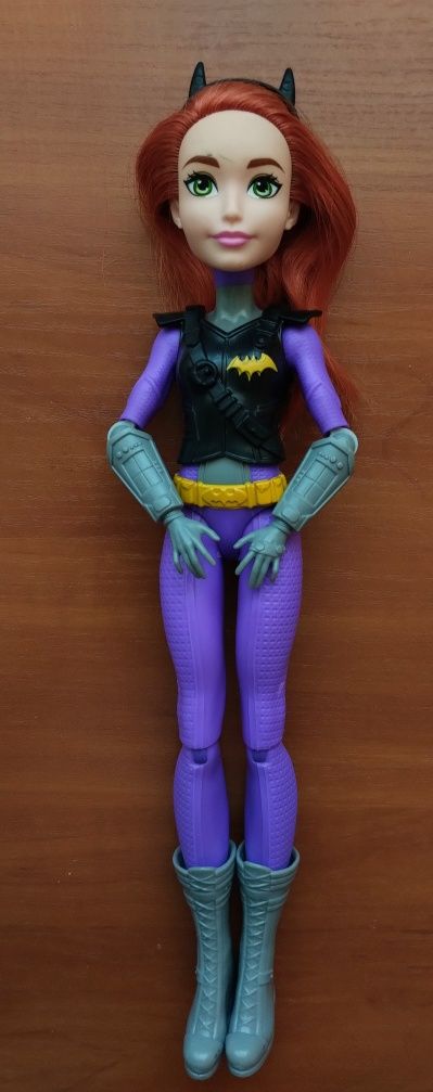 Lalka Batgirl z serii Super Heroes Girl