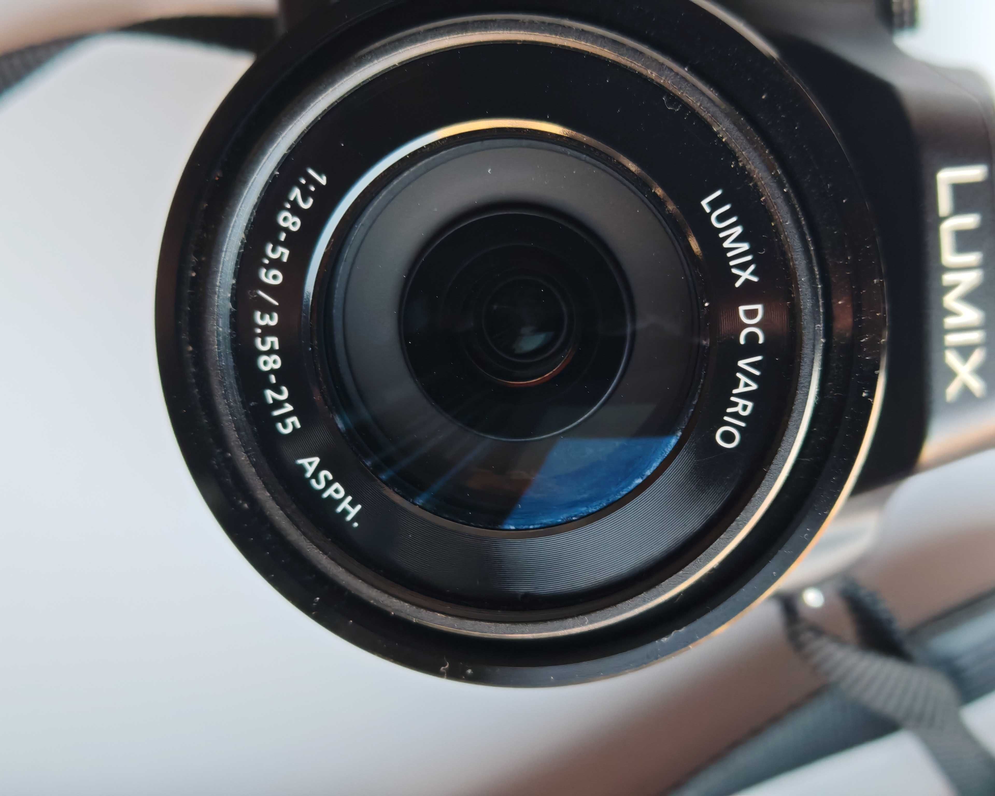 Panasonic Lumix DC-FZ82