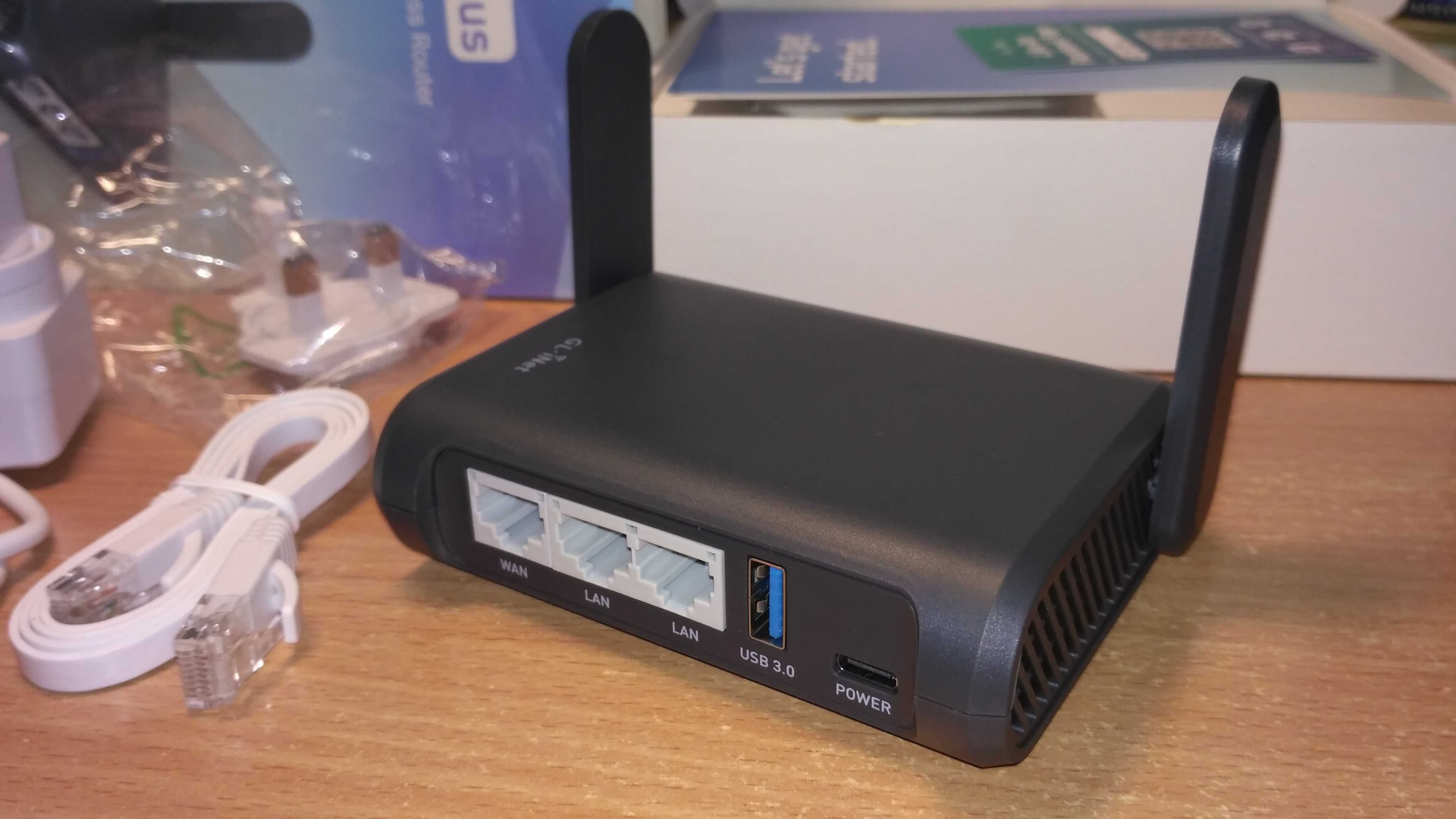 Wi-Fi роутер компактний живлення від Power Bank 5в USB OpenWrt