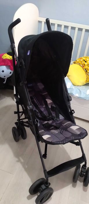 Carro de passeio Chicco novo com caixa