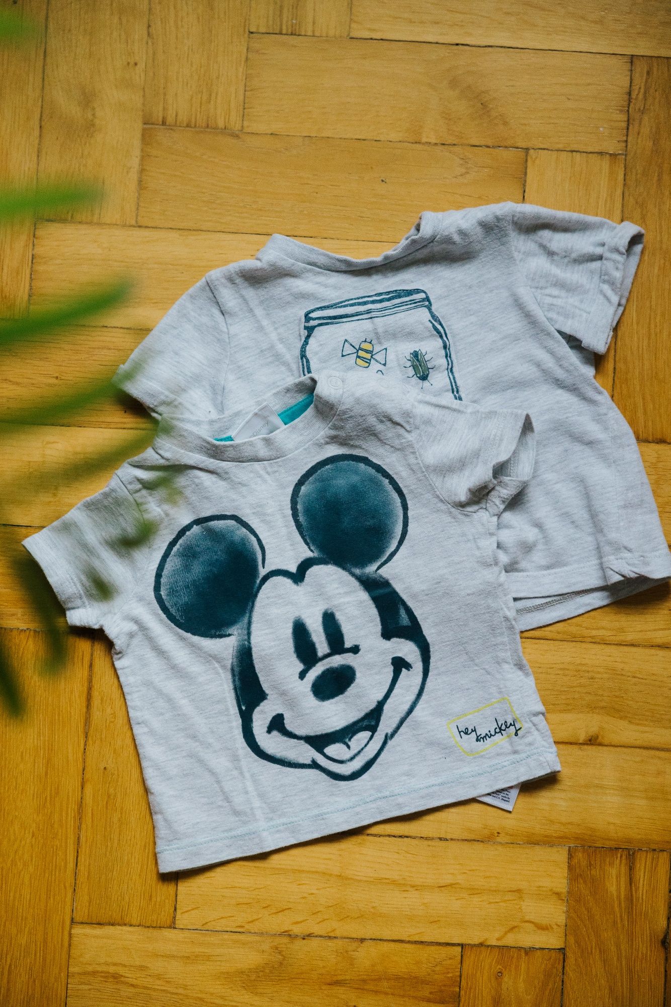 Dwa szare t-shirty F&F i Disney Baby r. 68