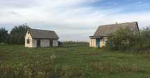 Дом с. Сорочино (c. Сорочине) , рядом река Орель, лес.