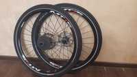 Комплект коліс Shimano WH-MT-15 26' з покришками Specialized CROSSROAD