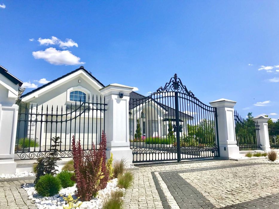 Słupy Betonowe Dworkowe,Słupki Stylowe,Sztukateria,Rezydencja Parkowa