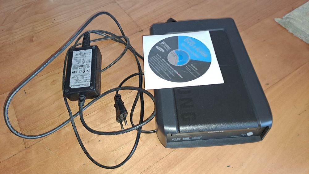 Leitor gravador DVD externo Samsung TS-E552U