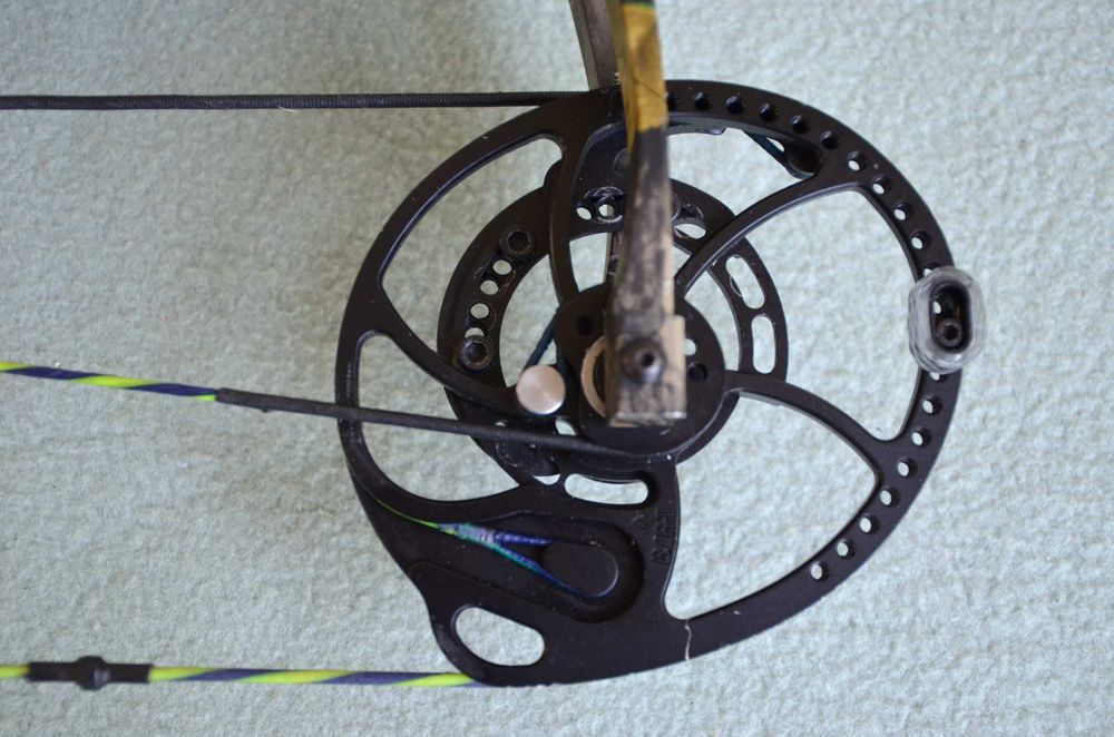 Łuk bloczkowy Bowtech Sentinel 3D/Hunting Camo