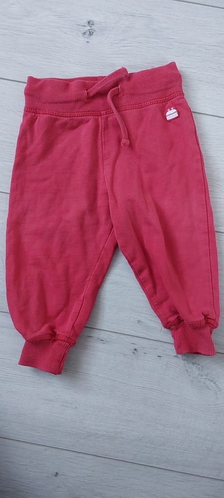 Spodnie dresowe dresy czerwone 74 by KappAhl