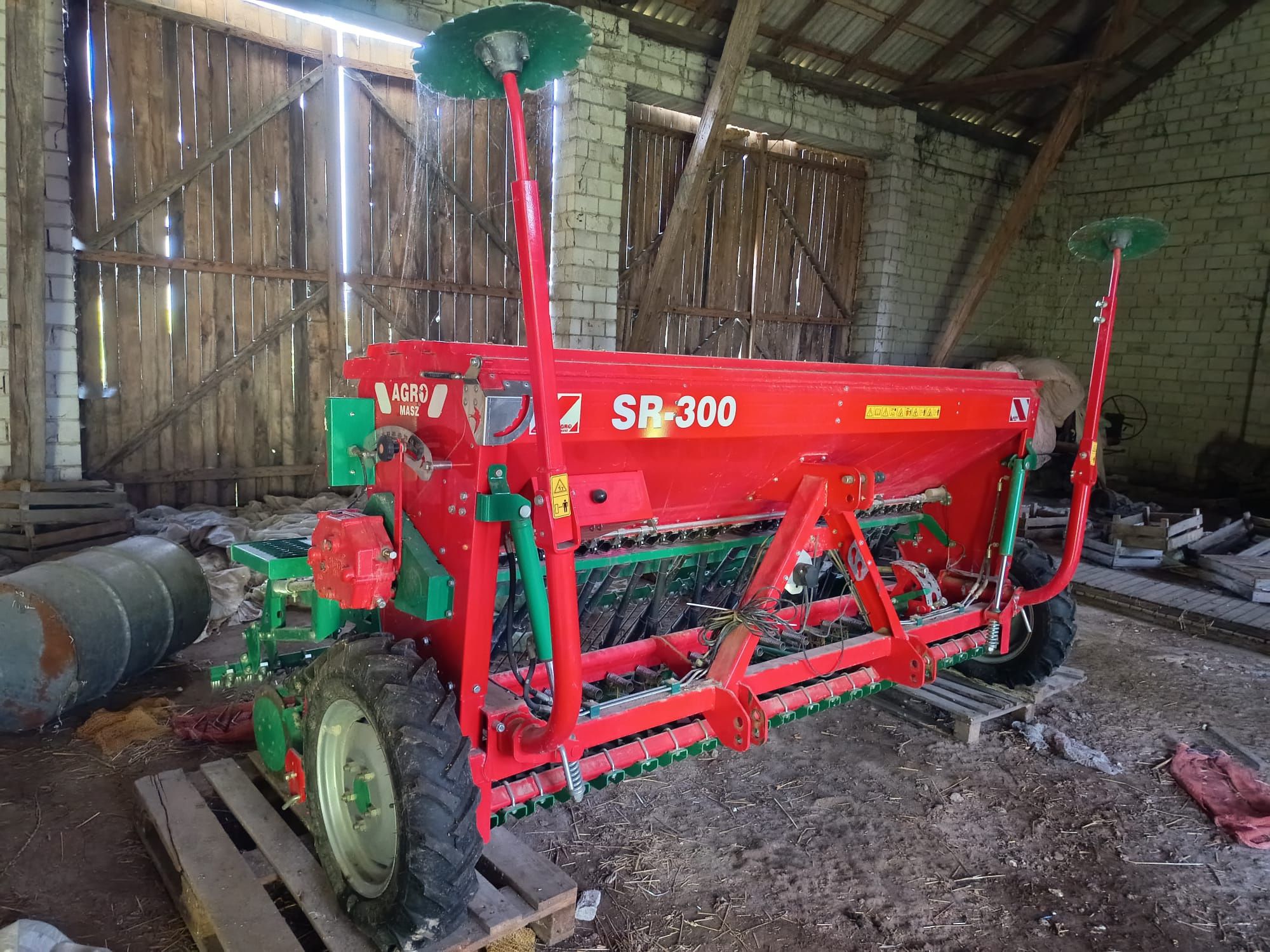 Siewnik Agro-masz SR-300