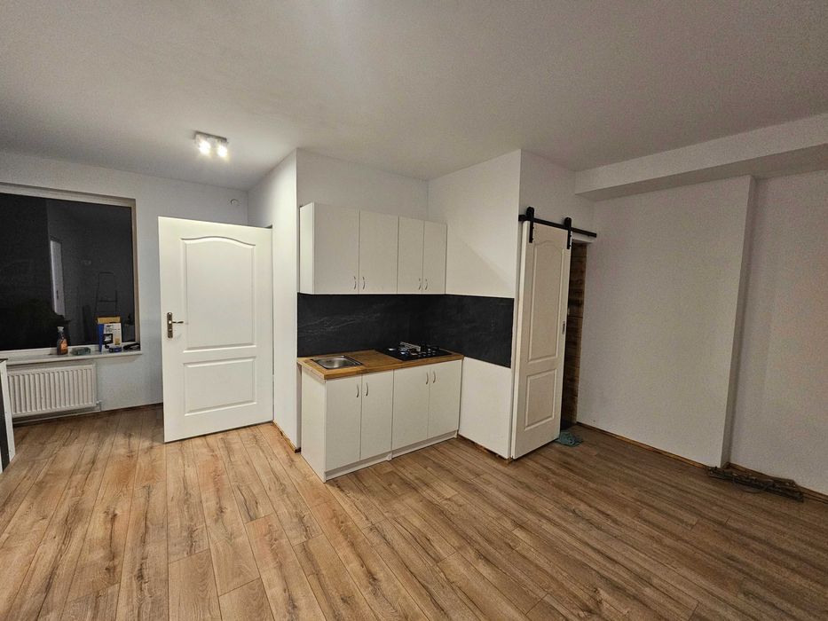 Mieszkanie po remoncie czesciowo umeblowane