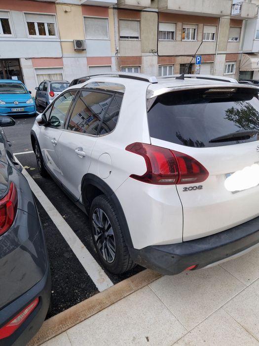 Peugeot 2008 1.6 HDI Allure