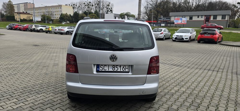 Vw Touran 1.9 TDI 105 ps 2003 roku 5 osobowy 6 biegow Zapraszam