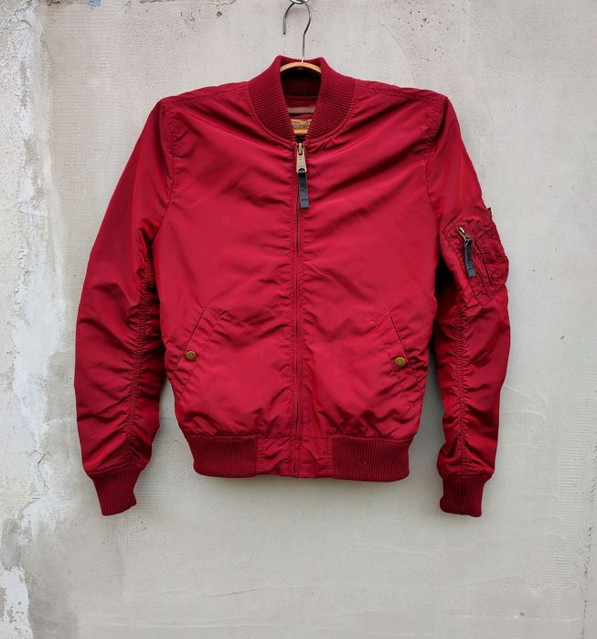 Куртка чоловіча бомбер Alpha Industries червона розмір S