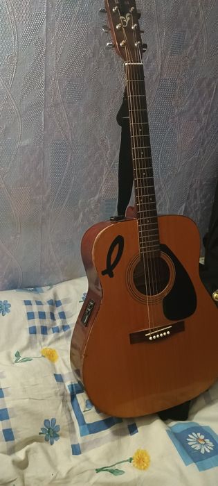 Електро- акустична гітара Yamaha FX 310 (+ торг)