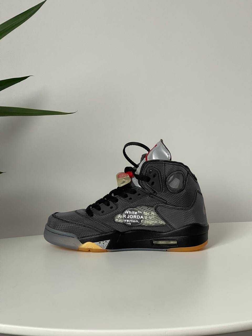 ЗНИЖКА! 41р 43р 45р  Кросівки Jordan 5 Retro Off-White Muslin чорні