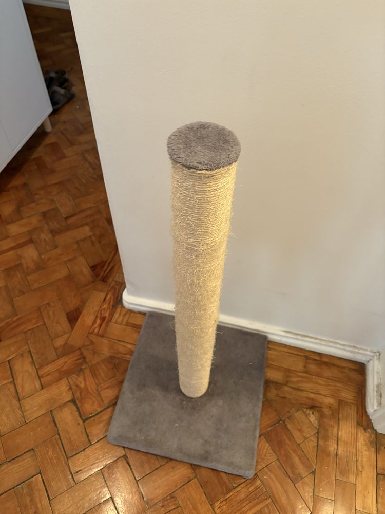 Poste arranhador para gatos