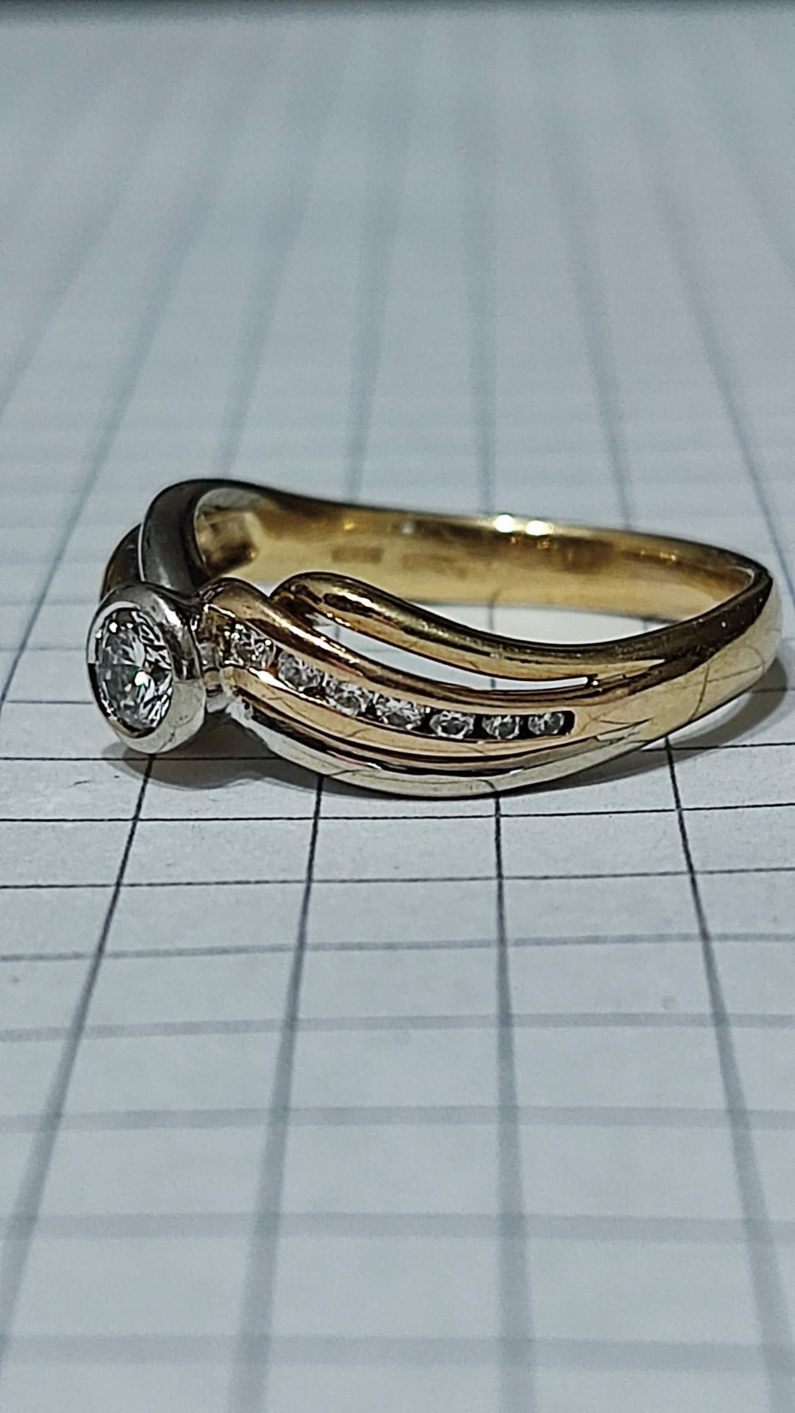 Золота каблучка з діамантами, DAMIANI, 750 проба