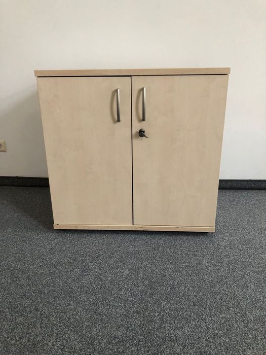 Szafki biurowe zamykane na kluczyk