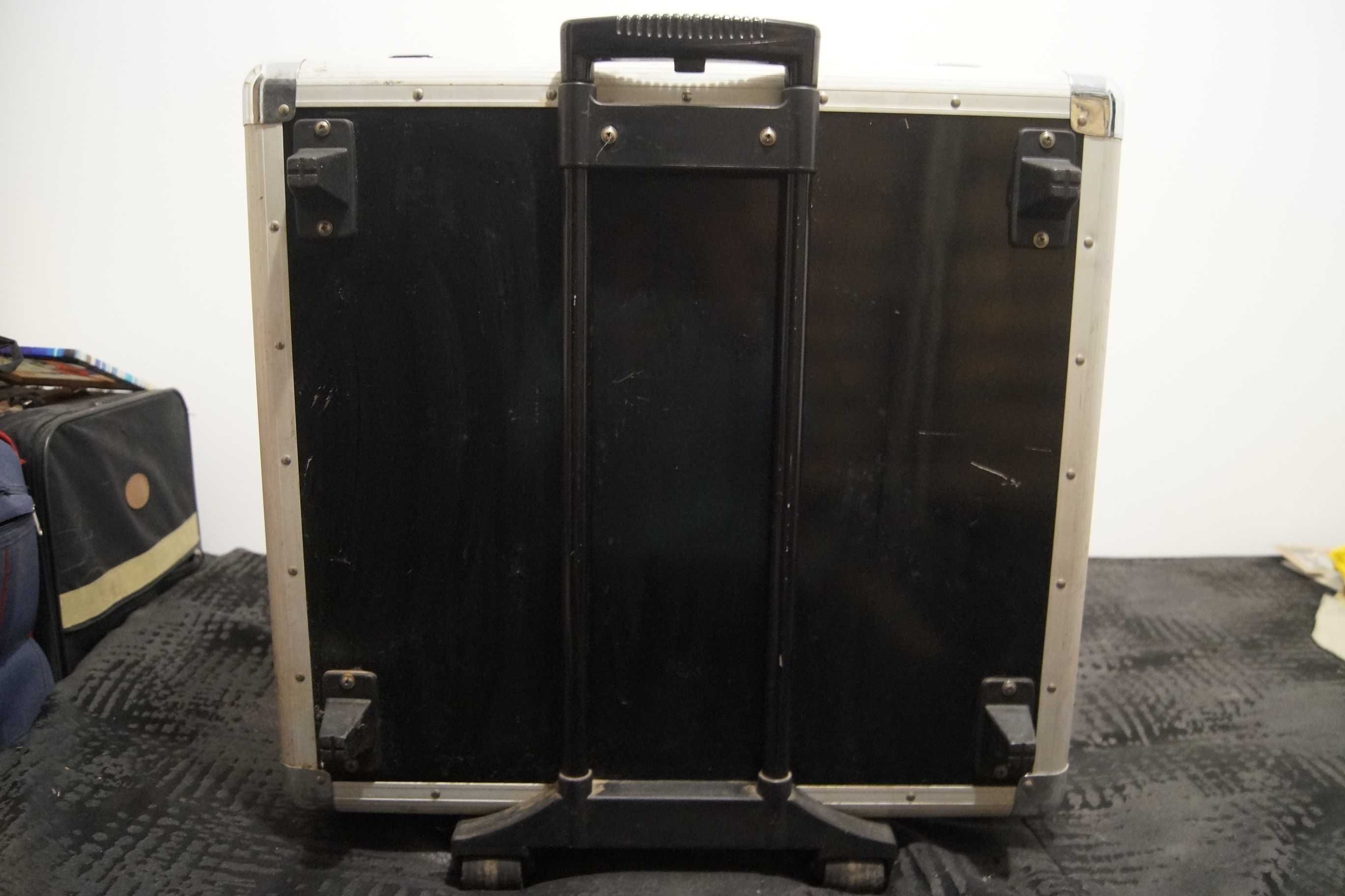 Reloop 200 Trolley CD Case Black case na płyty CD walizka