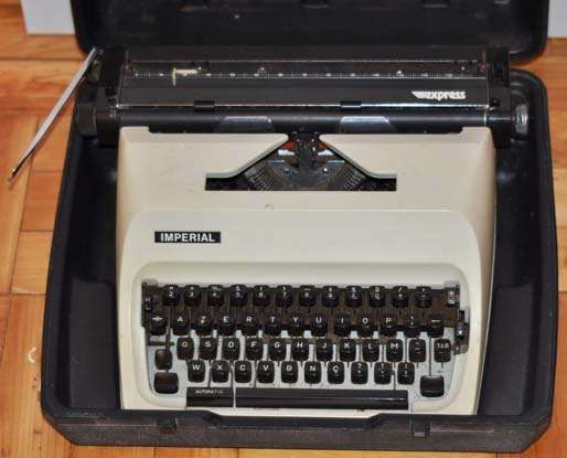 Maquina escrever antiga Imperial
