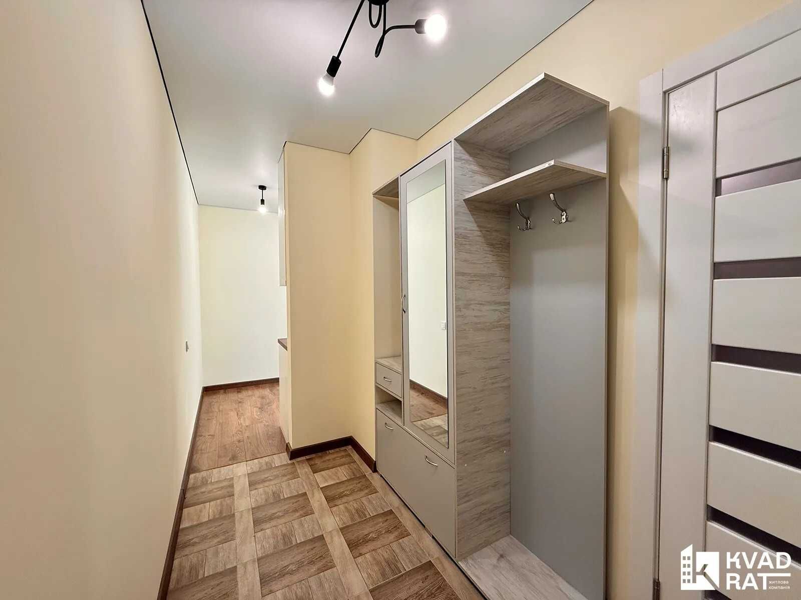 Продаж 1 кімнатної квартири з ремонтом на Manhattan up