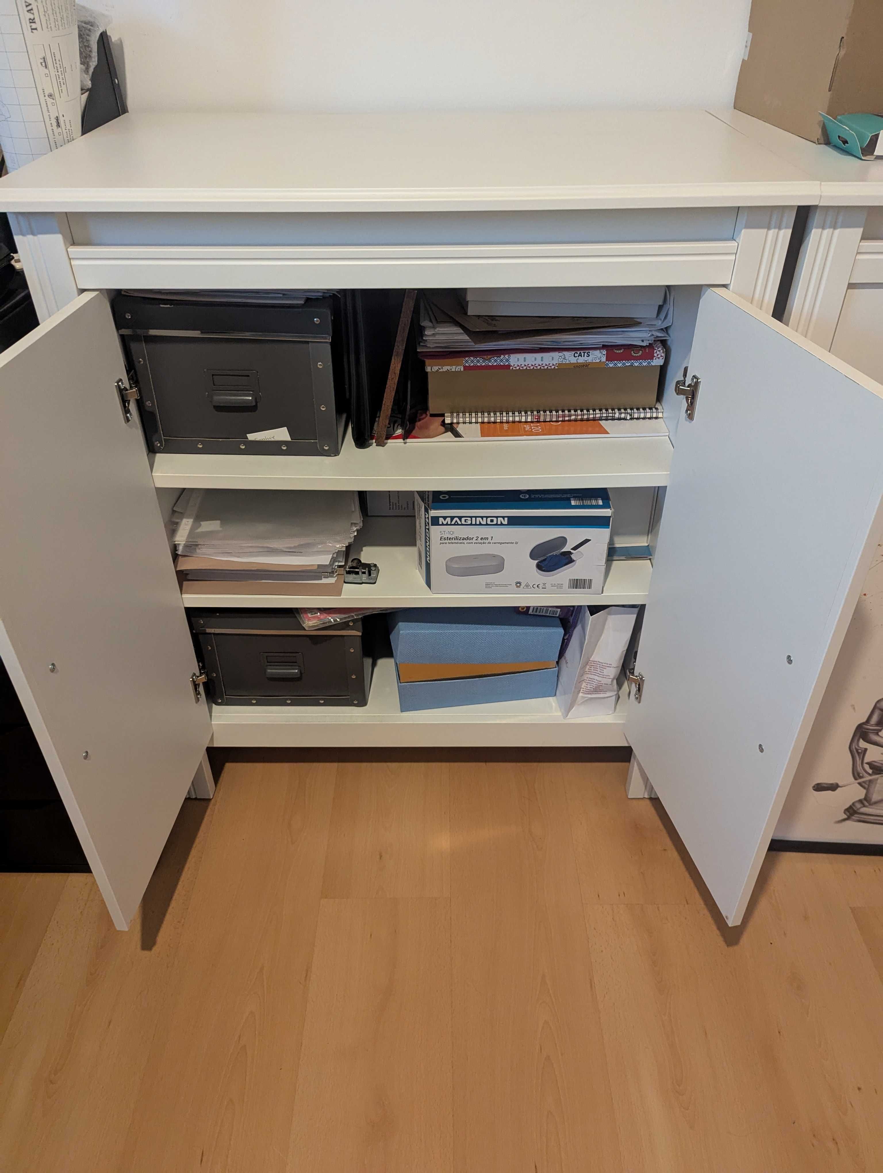 Armario branco Ikea