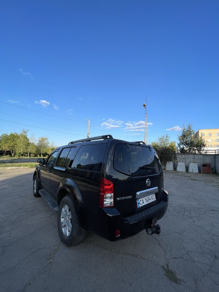Продам Nissan Pathfinder