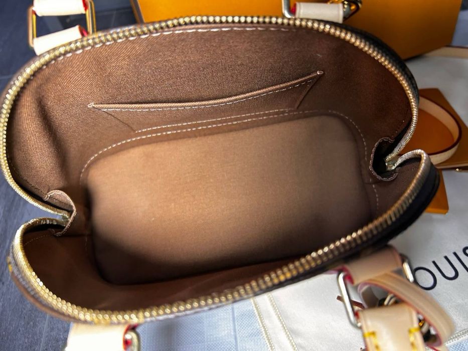 Сумка Louis Vuitton Alma BB Оригінал!