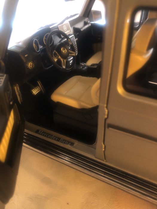 Мерседес  G 1/18  масштабна модель