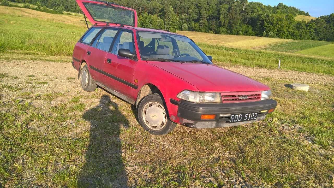 Toyota Carina II kombi 1,6 B+G 1990r.