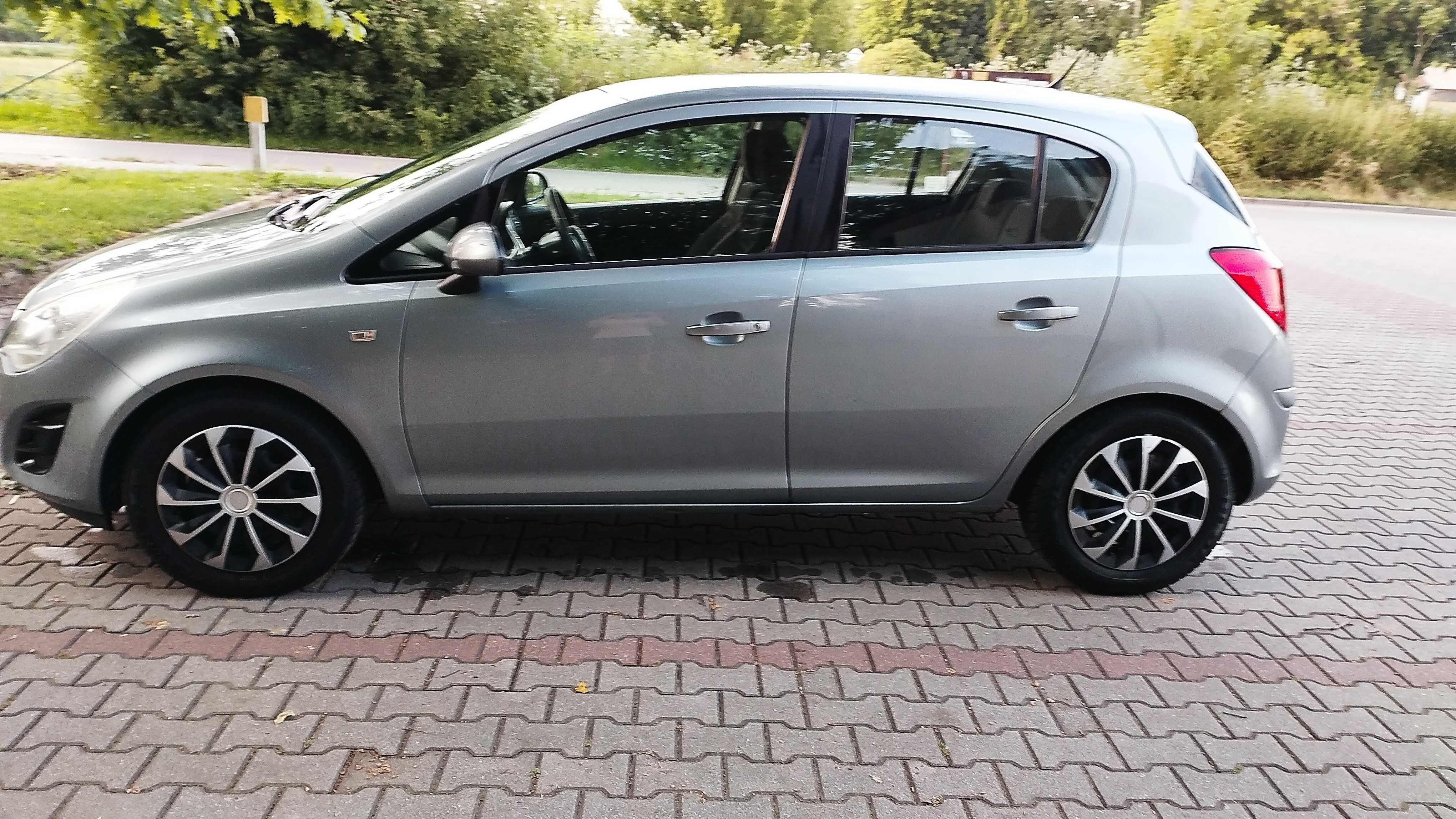 Opel Corsa D 1.2 polski salon, bezwypadkowy, zadbany