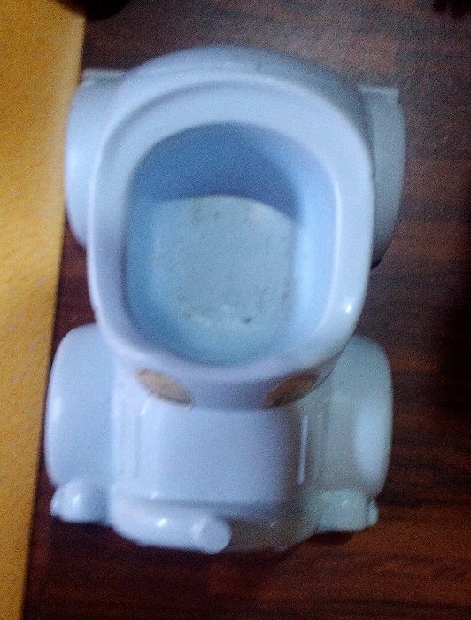 Doseador para medicamentos ou produtos alimentares tripartido