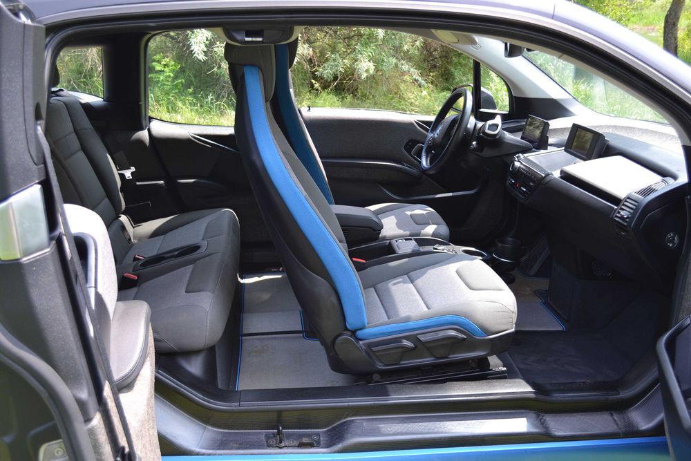 Електричний автомобіль БМВ I3
