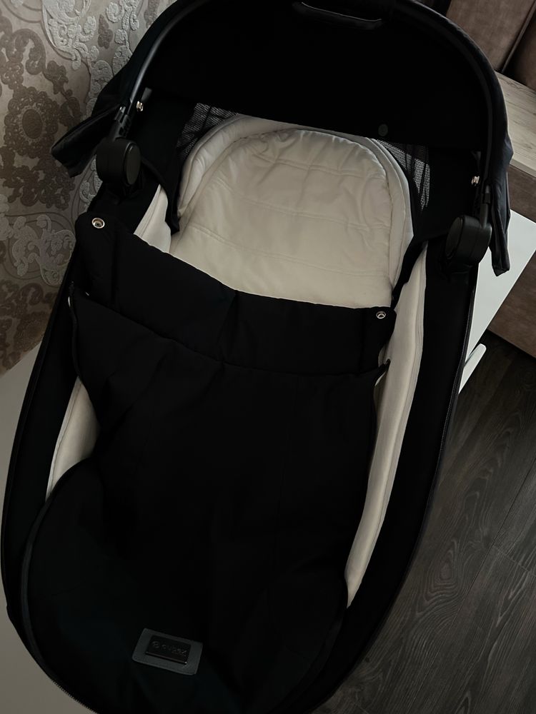 Продам люльку Cybex Priam