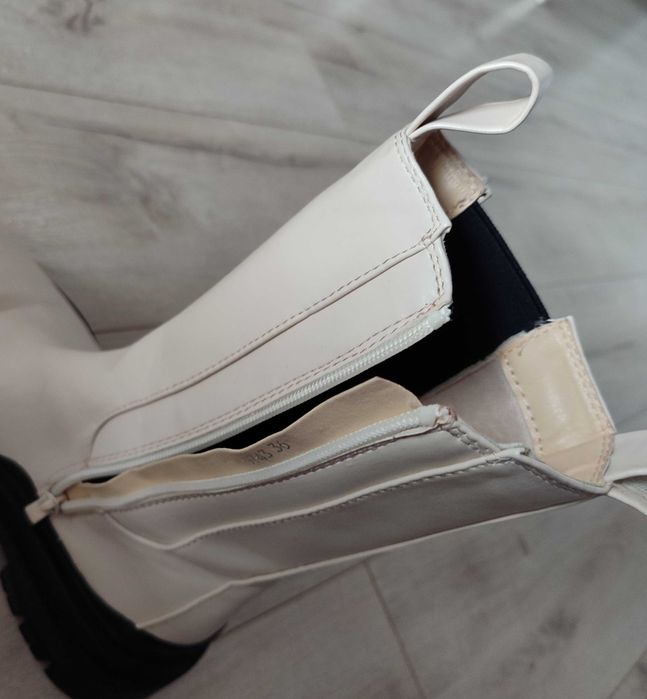 Białe botki rozmiar 36