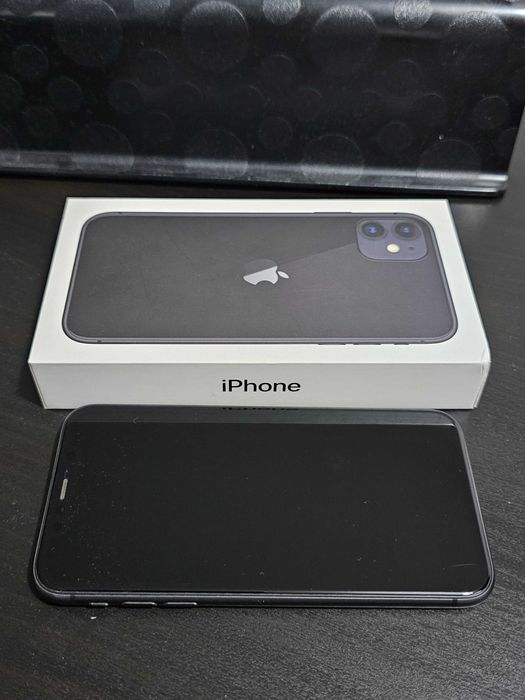 Iphone 11 128Gb.  77% Bateria.  Muito bom.